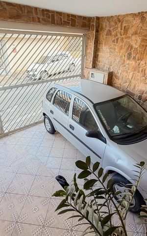 Casa à venda com 223m², 1 quarto e 2 vagas Casa à venda com 223m², 1 quarto e 2 vagasGaragem