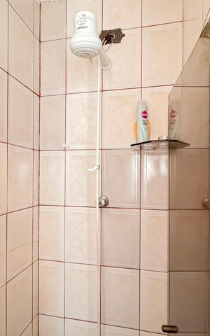 Casa à venda com 223m², 1 quarto e 2 vagas Casa à venda com 223m², 1 quarto e 2 vagasBanheiro