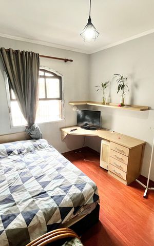 Casa à venda com 225m², 3 quartos e 4 vagas Casa à venda com 225m², 3 quartos e 4 vagasQuarto 2
