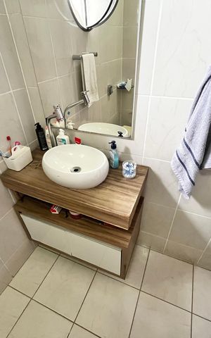 Casa à venda com 225m², 3 quartos e 4 vagas Casa à venda com 225m², 3 quartos e 4 vagasBanheiro