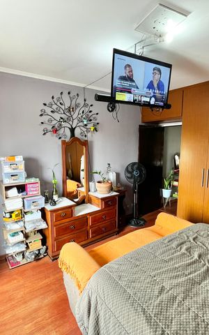 Casa à venda com 225m², 3 quartos e 4 vagas Casa à venda com 225m², 3 quartos e 4 vagasQuarto Suíte