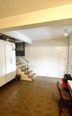 Casa à venda com 225m², 3 quartos e 4 vagas Casa à venda com 225m², 3 quartos e 4 vagasDespensa da Garagem