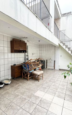 Casa à venda com 225m², 3 quartos e 4 vagas Casa à venda com 225m², 3 quartos e 4 vagasChurrasqueira