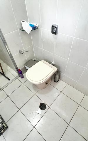 Casa à venda com 225m², 3 quartos e 4 vagas Casa à venda com 225m², 3 quartos e 4 vagasBanheiro