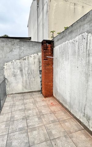 Casa à venda com 225m², 3 quartos e 4 vagas Casa à venda com 225m², 3 quartos e 4 vagasLavanderia
