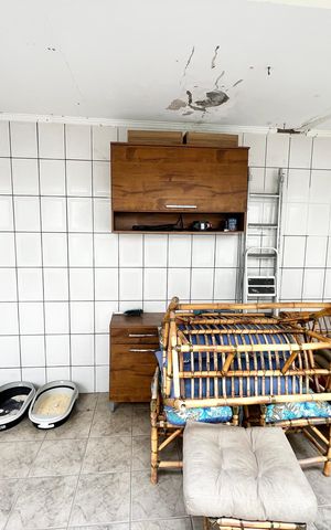 Casa à venda com 225m², 3 quartos e 4 vagas Casa à venda com 225m², 3 quartos e 4 vagasChurrasqueira