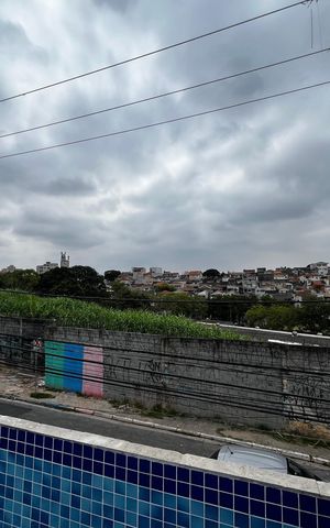 Casa à venda com 225m², 3 quartos e 4 vagas Casa à venda com 225m², 3 quartos e 4 vagasÁrea comum - Piscina