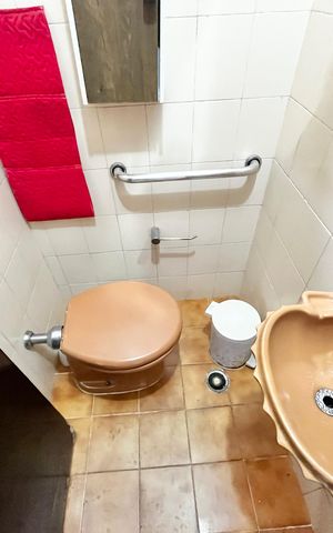 Casa à venda com 225m², 3 quartos e 4 vagas Casa à venda com 225m², 3 quartos e 4 vagasLavabo
