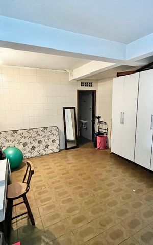 Casa à venda com 225m², 3 quartos e 4 vagas Casa à venda com 225m², 3 quartos e 4 vagasDespensa da Garagem