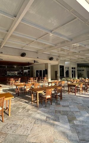 Apartamento para alugar com 224m², 4 quartos e 2 vagas Apartamento para alugar com 224m², 4 quartos e 2 vagasÁrea comum