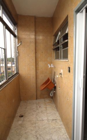 Apartamento à venda com 78m², 3 quartos e 1 vagaÁrea de Serviço