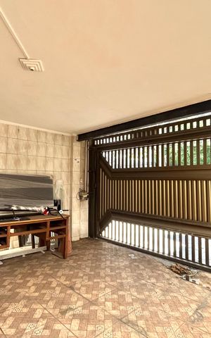 Casa à venda com 136m², 3 quartos e 2 vagas Casa à venda com 136m², 3 quartos e 2 vagasGaragem