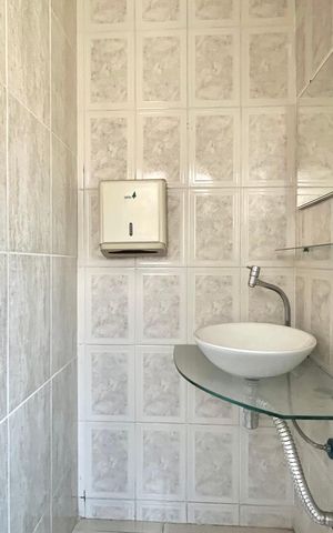 Casa à venda com 136m², 3 quartos e 2 vagas Casa à venda com 136m², 3 quartos e 2 vagasLavabo