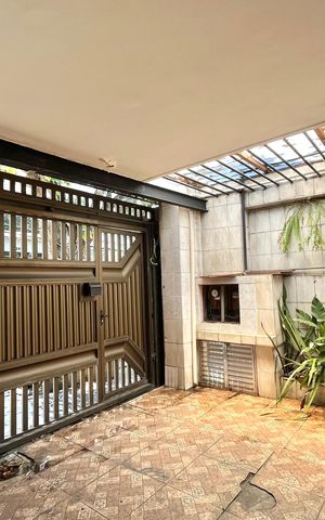 Casa à venda com 136m², 3 quartos e 2 vagas Casa à venda com 136m², 3 quartos e 2 vagasGaragem
