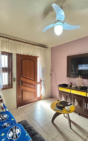 Casa à venda com 113m², 3 quartos e 2 vagas Casa à venda com 113m², 3 quartos e 2 vagasSala