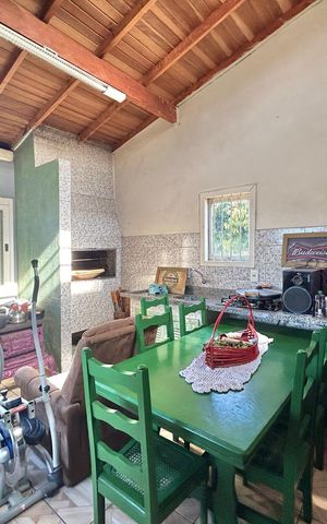 Casa à venda com 113m², 3 quartos e 2 vagas Casa à venda com 113m², 3 quartos e 2 vagasSala