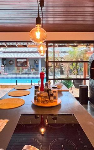 Casa à venda com 420m², 4 quartos e 2 vagas