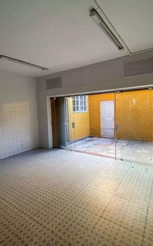 Casa à venda com 195m², 6 quartos e 1 vaga