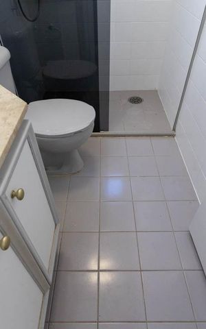 Apartamento para alugar com 90m², 3 quartos e 2 vagas Apartamento para alugar com 90m², 3 quartos e 2 vagasBanheiro 2