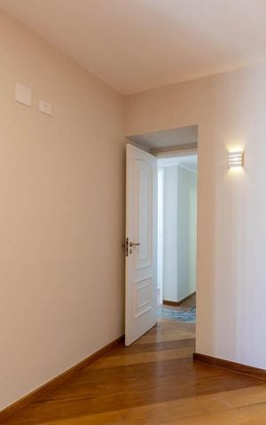 Apartamento para alugar com 90m², 3 quartos e 2 vagas Apartamento para alugar com 90m², 3 quartos e 2 vagasSuíte