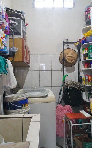Casa à venda com 120m², 3 quartos e 3 vagasLavanderia
