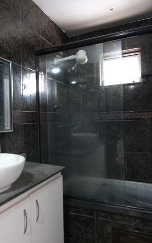 Casa à venda com 400m², 5 quartos e 2 vagasQuarto 4 - Suíte