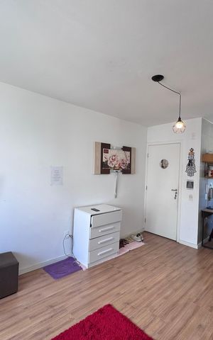 Apartamento à venda com 43m², 2 quartos e 1 vaga Apartamento à venda com 43m², 2 quartos e 1 vagaSala