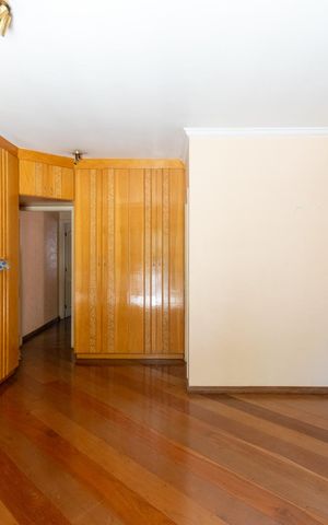 Casa à venda com 217m², 2 quartos e 2 vagas Casa à venda com 217m², 2 quartos e 2 vagasSuíte 1