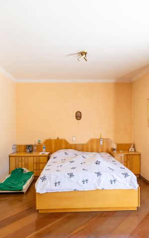 Casa à venda com 217m², 2 quartos e 2 vagas Casa à venda com 217m², 2 quartos e 2 vagasSuíte 1