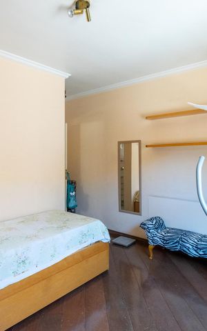 Casa à venda com 217m², 2 quartos e 2 vagas Casa à venda com 217m², 2 quartos e 2 vagasSuíte 2