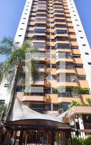 Apartamento à venda com 122m², 3 quartos e 2 vagas Apartamento à venda com 122m², 3 quartos e 2 vagasFachada