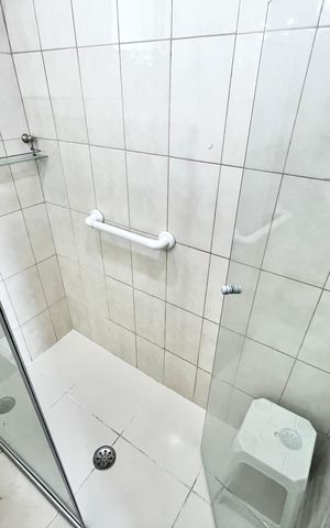 Apartamento à venda com 68m², 2 quartos e 2 vagas Apartamento à venda com 68m², 2 quartos e 2 vagasBanheiro