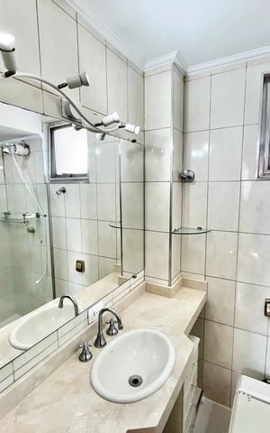Apartamento à venda com 68m², 2 quartos e 2 vagas Apartamento à venda com 68m², 2 quartos e 2 vagasBanheiro