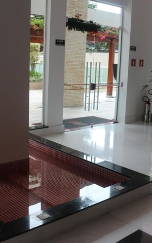 Apartamento à venda com 244m², 3 quartos e 4 vagasHall social