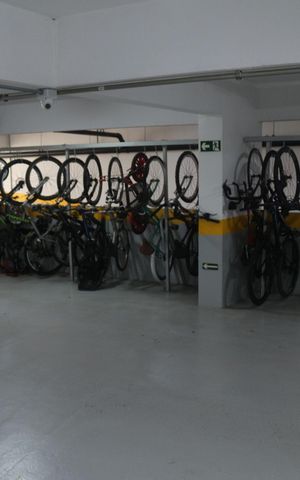 Apartamento à venda com 244m², 3 quartos e 4 vagasGaragem