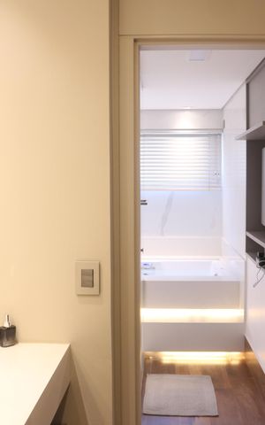 Apartamento à venda com 244m², 3 quartos e 4 vagasBanheiro da Suíte 3