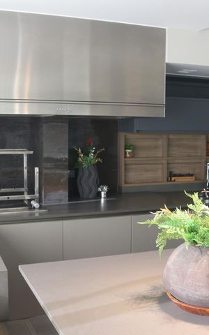 Apartamento à venda com 244m², 3 quartos e 4 vagasVaranda