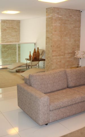 Apartamento à venda com 244m², 3 quartos e 4 vagasHall social