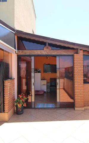Apartamento à venda com 105m², 2 quartos e 2 vagasÁrea Gourmet