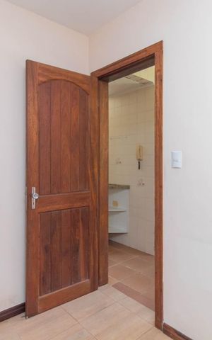 Casa à venda com 250m², 3 quartos e 3 vagasQuarto de Serviço