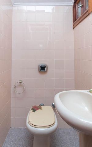 Casa à venda com 250m², 3 quartos e 3 vagasLavabo
