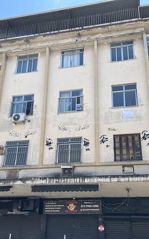 Apartamento à venda com 44m², 1 quarto e sem vagaFachada + plaquinha