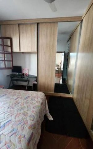 Casa à venda com 225m², 2 quartos e 2 vagas Casa à venda com 225m², 2 quartos e 2 vagasQuarto 1
