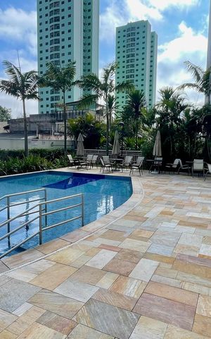 Apartamento à venda com 65m², 2 quartos e 1 vaga Apartamento à venda com 65m², 2 quartos e 1 vagaPiscina