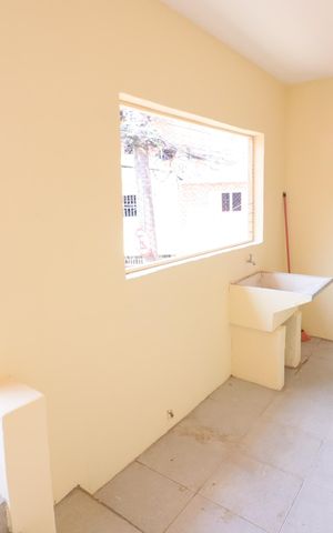 Casa à venda com 40m², 1 quarto e sem vagaÁrea de Serviço
