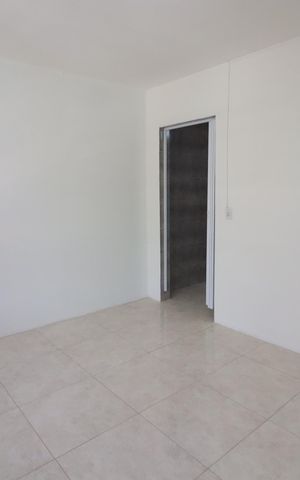 Casa à venda com 40m², 1 quarto e sem vagaSala/Quarto