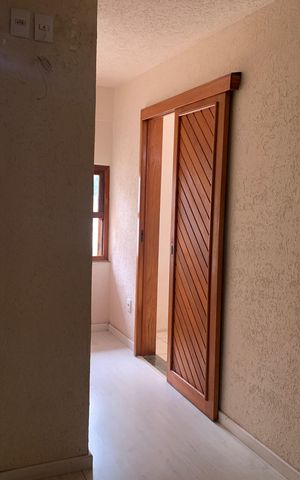 Casa à venda com 350m², 5 quartos e 8 vagasSuíte 2