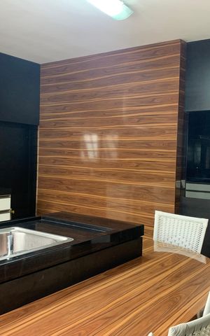 Casa à venda com 350m², 5 quartos e 8 vagasCozinha