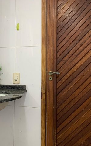 Casa à venda com 350m², 5 quartos e 8 vagasLavabo