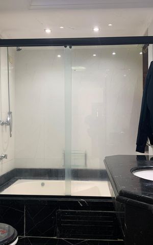 Casa à venda com 350m², 5 quartos e 8 vagasBanheiro da Suíte